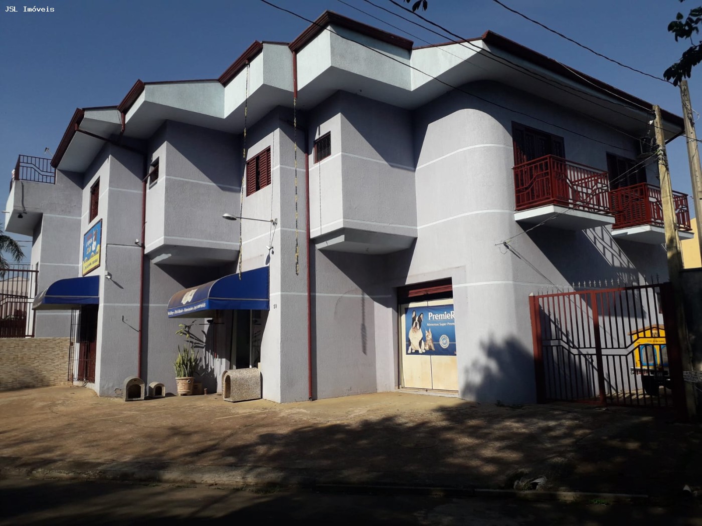 Sobrado Comercial para Venda, em Campinas, bairro Parque Via Norte, 2 dormit�rios, 8 banheiros, 2 su�tes, 1 vaga